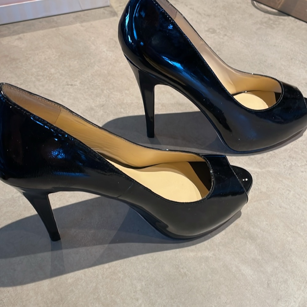 HOT PATENT Leather- Foot Candy Peep Toe Heels